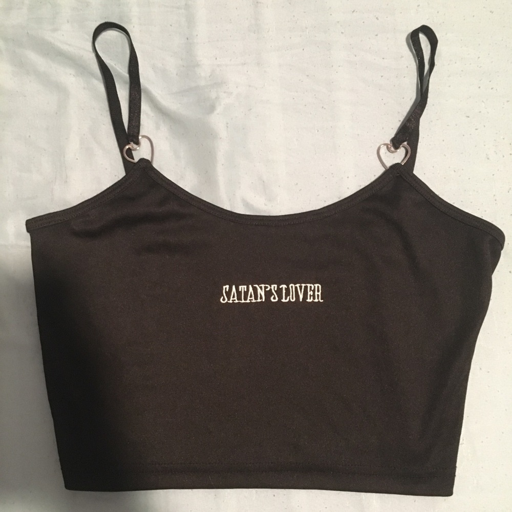 Cropped black tank